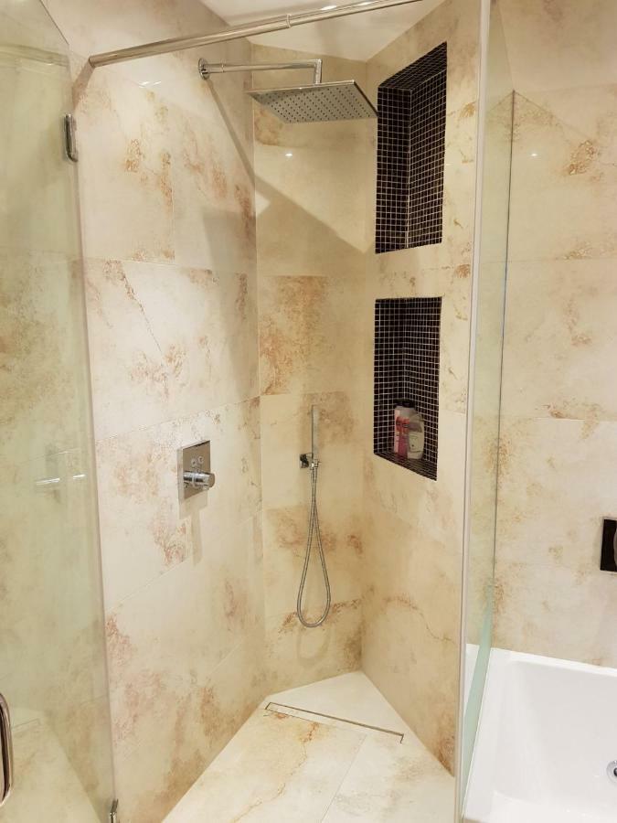 Heart Of Knightsbridge - Stunning Air Conditioned Apartment - 1 Minute Walk From Harrods London Exteriör bild